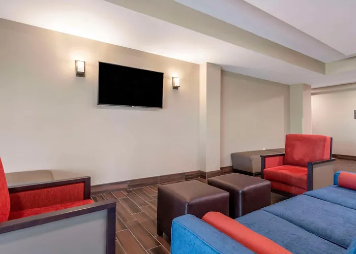 Comfort Suites Daytona Beach-Speedway