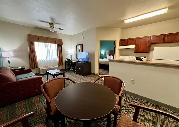 Quality Inn & Suites Near University Waco