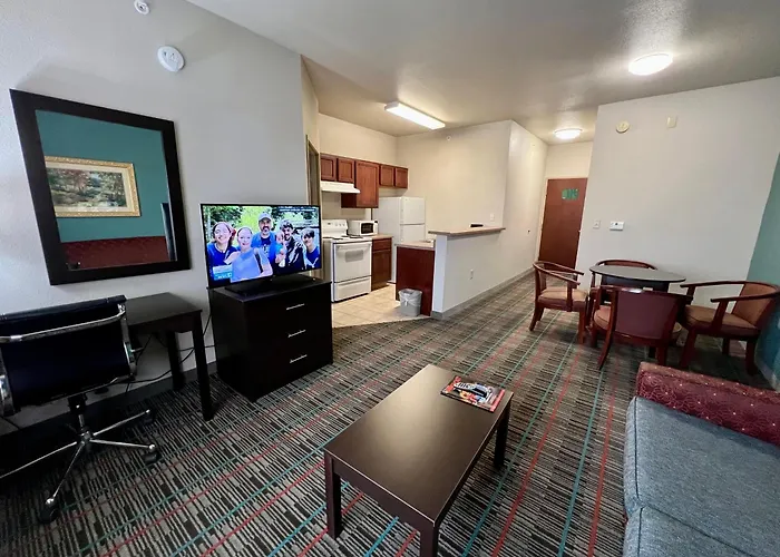 Quality Inn & Suites Near University Waco