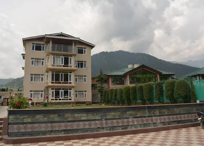 Hotel Royale Comfort Pahalgam