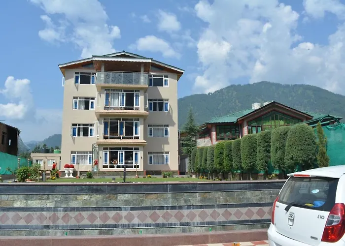 Hotel Royale Comfort Pahalgam