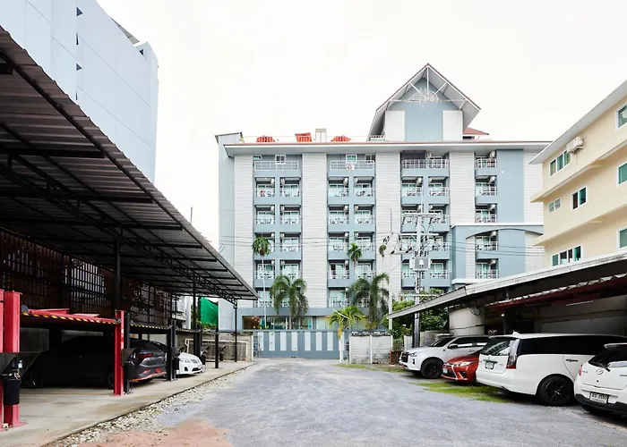 Adelphi Pattaya Hotel