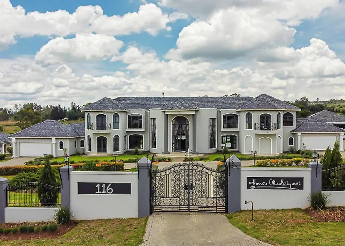 Villa Tasha Luxury Suites, Lanseria Johannesburg