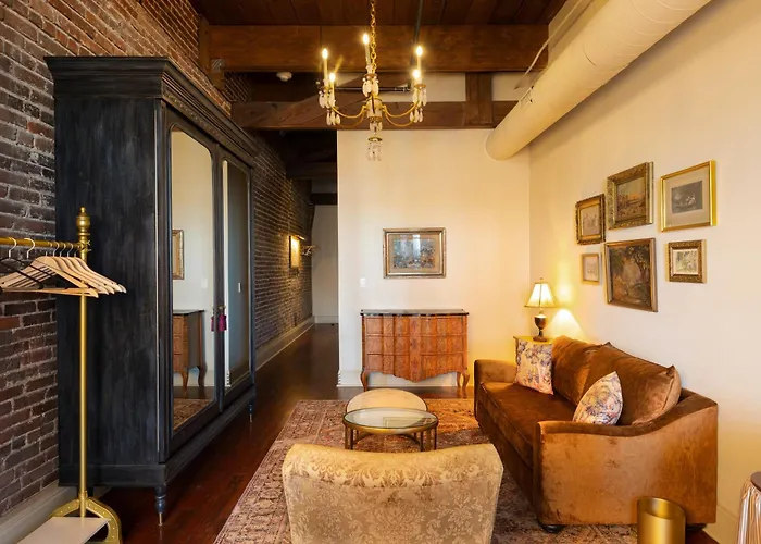 Hotel Cleo, Knoxville Downtown, A Tribute Portfolio Hotel