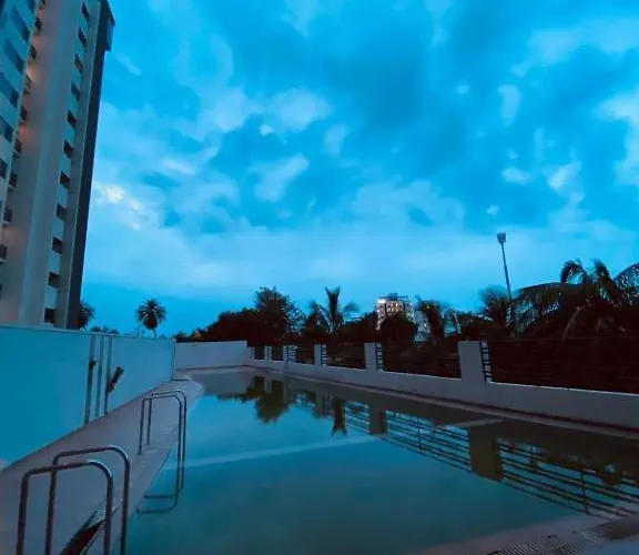 Infinity Penthouse With Pool, Sauna, Gym Rajkot