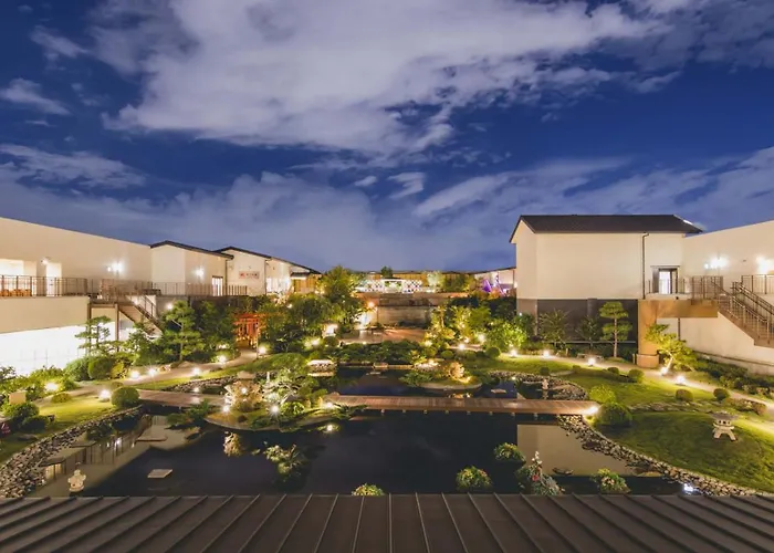 Art Hotel Osaka Bay Tower