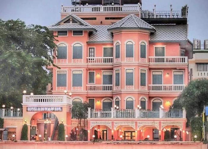 Hiranyakul House Riverside Bangkok