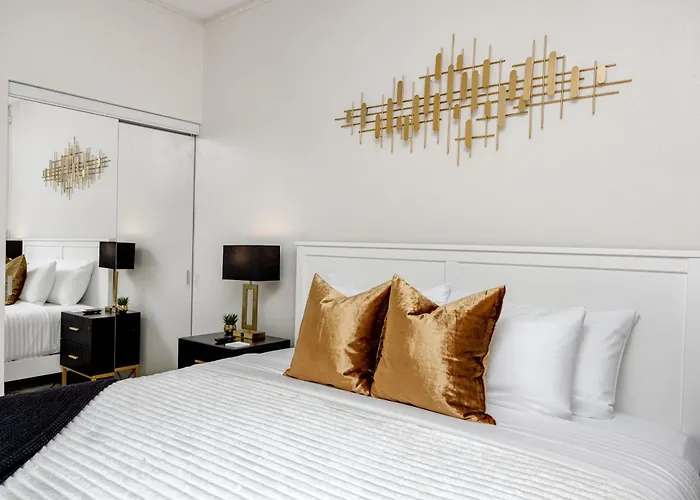 Elegant Waterfront Place For Two/Boca Ciega Resort St. Petersburg