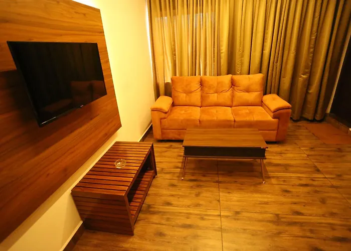 Whitehouse Residency Hotel Palakkad