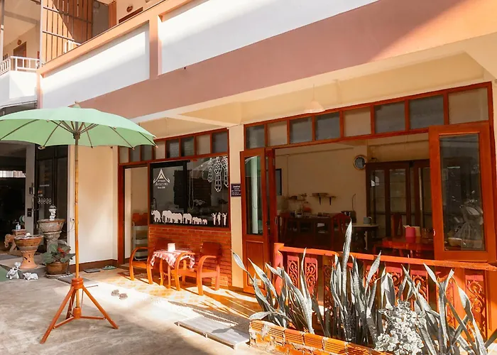 Dphouse Center Of Old Chiang Mai Hotel