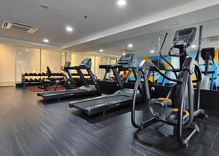 Days Hotel & Suites By Wyndham Kl - Chan Sow Lin Mrt Or Lrt Kuala Lumpur