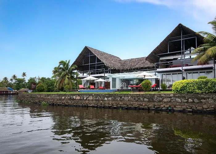 The Rain - River Villa With Infinity Pool Alappuzha