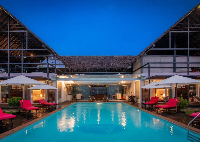 The Rain - River Villa With Infinity Pool Alappuzha