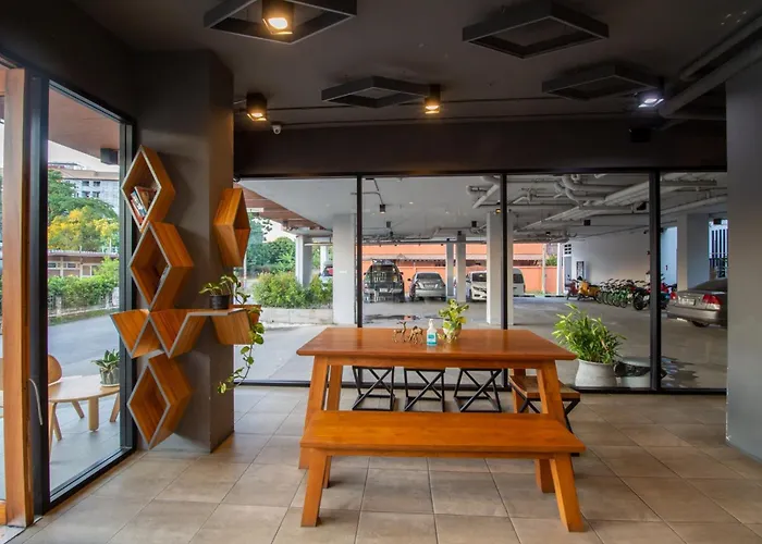 We Terminal Hotel Chiang Mai