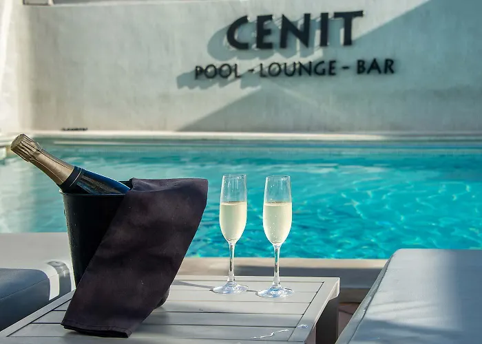 Hotel Cenit & Apts Sol Y Viento Ibiza Town