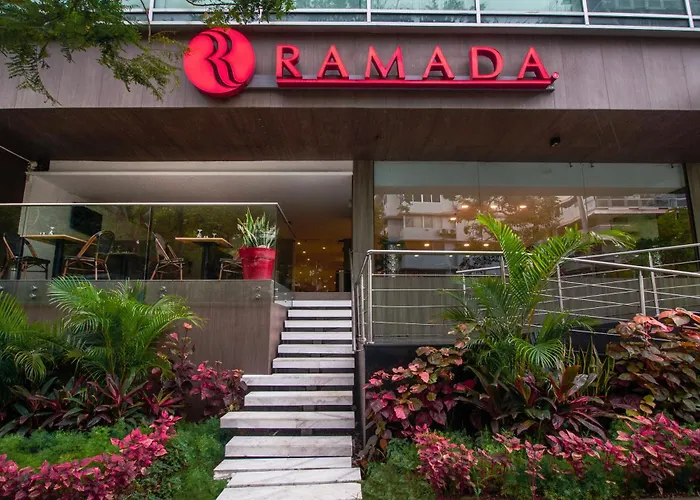 Ramada By Wyndham Panama Via Argentina Hotel