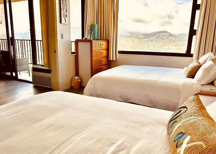 French Banyan Hotel Honolulu