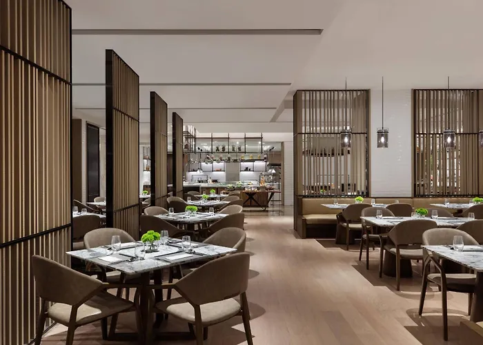 Courtyard By Marriott Shenzhen Northwest Hotel