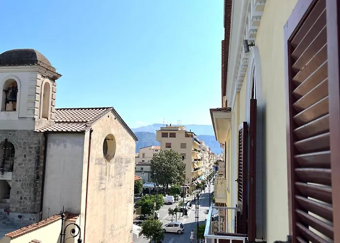 Sorrento Street View Hotel