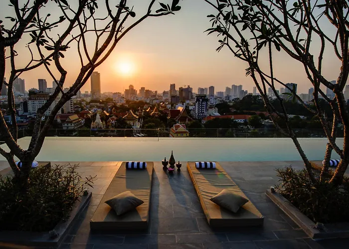 Glow Park Hotel Grand Royal Palace Phnom Penh