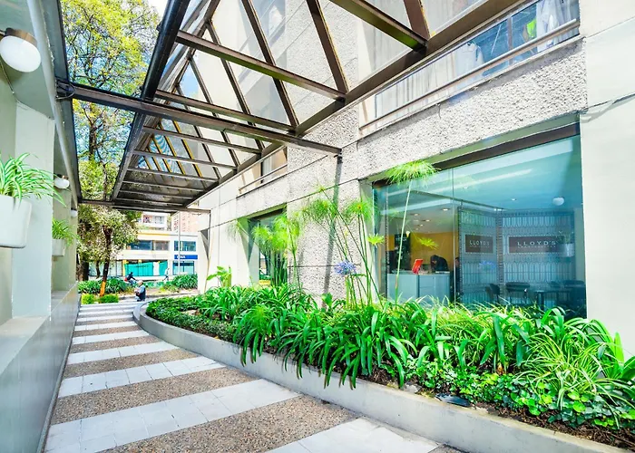 Lloyds Apartasuites Parque 93 Bogota