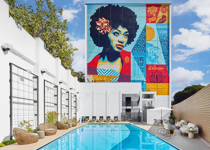 The Pierside Santa Monica Hotel