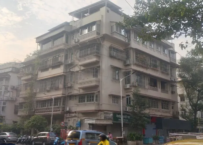 Bed And Breakfast At Colaba Mumbai