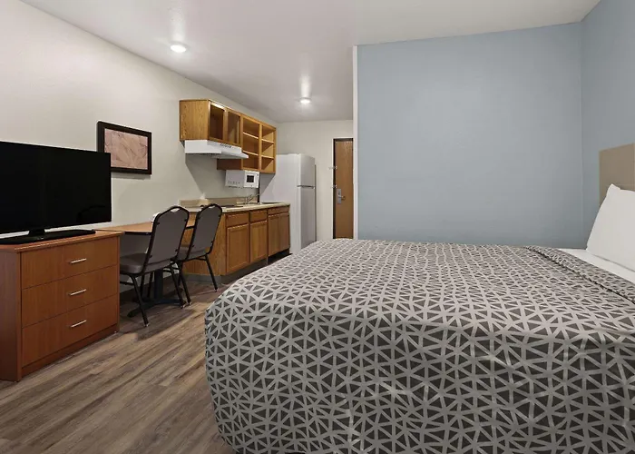 Woodspring Suites Greenville Central I-85