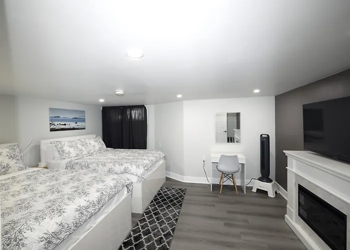 Serene Niagara Guest House