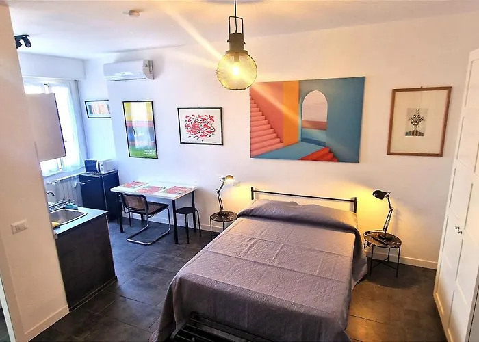 Cecilia Rome House Hotel