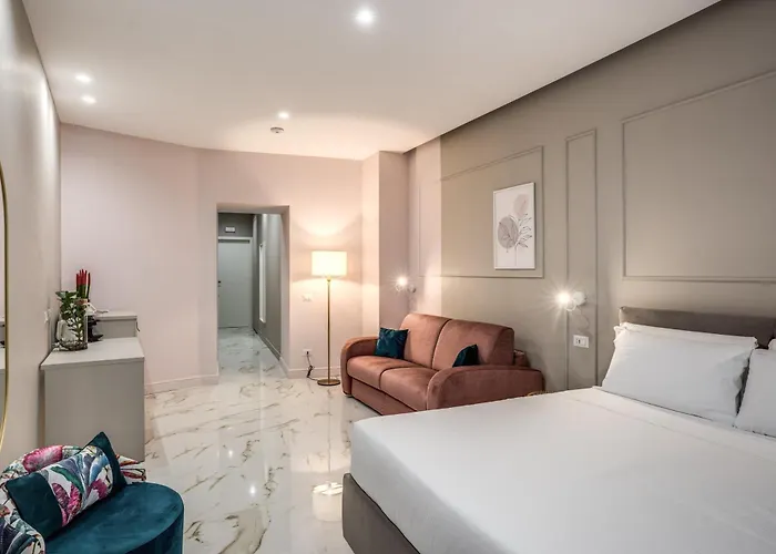 The Oasis Hotel Naples