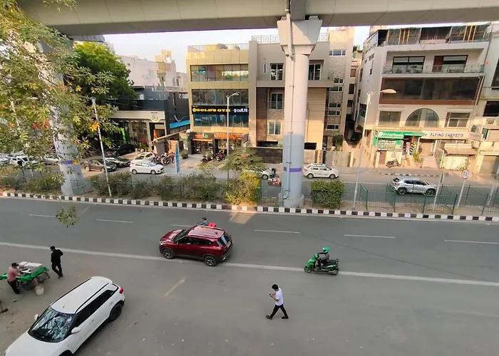 Feb Residency Hotel New Delhi