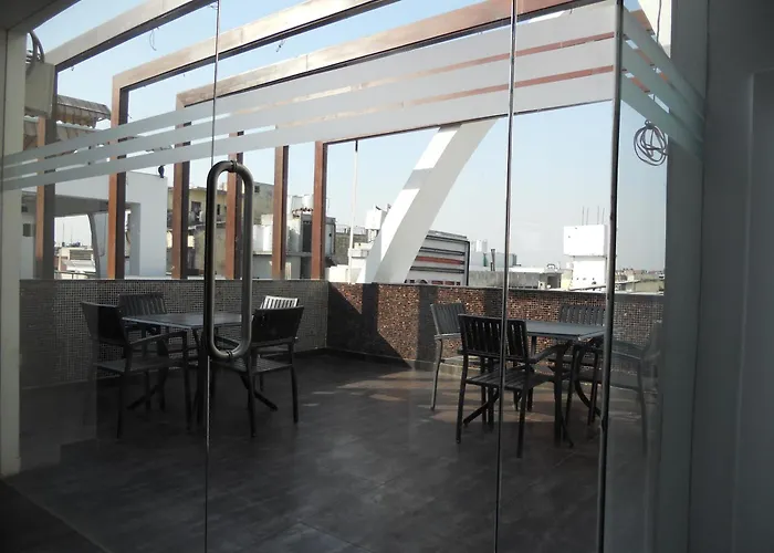 Hotel Grand Godwin -Near Connaught Place- Free Airport Pick-Up New Delhi