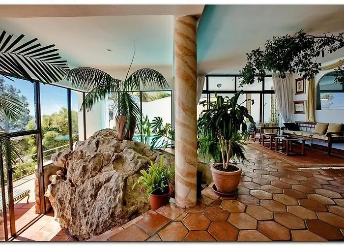 Bayview Penthouses And Rooms Cape Town