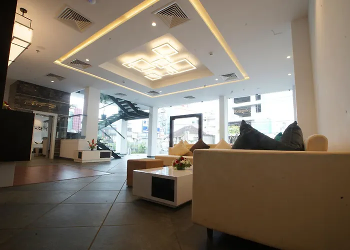 The Terrace By Ladder Mgd By Citrine Hotel Thiruvananthapuram