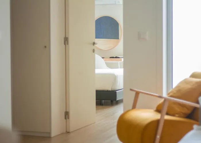 Select Porto Suites