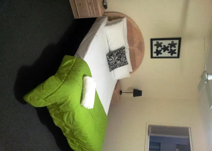 Champelli Palms Apartments Gold Coast