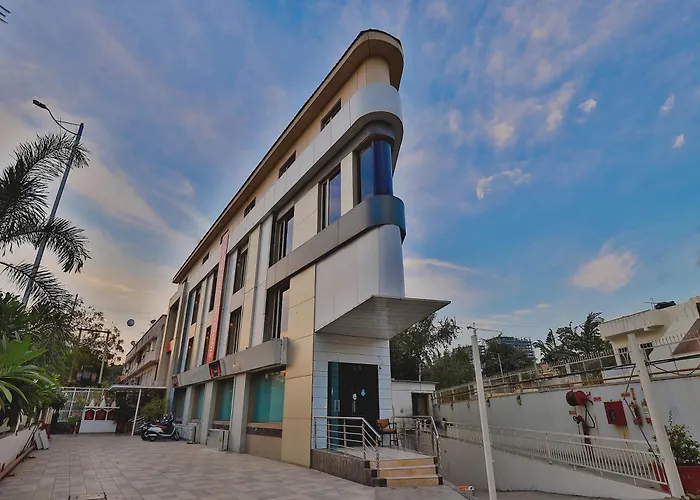 Collection O Kia Residency Hotel Ahmedabad