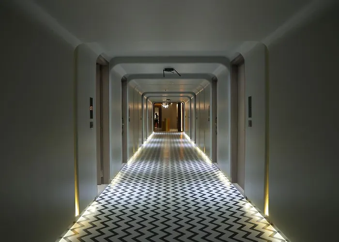Hotel Empire Stay Amravati