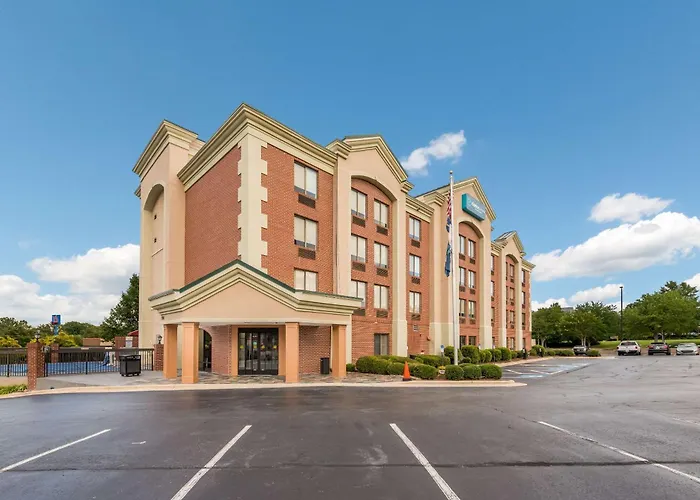 Clarion Pointe Greensboro Airport