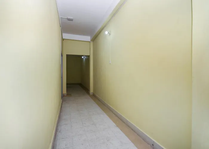 Hotel O Sri Sai Guest House Guwahati