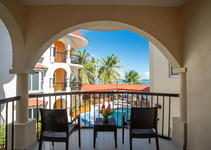 Sunbreeze Suites San Pedro 