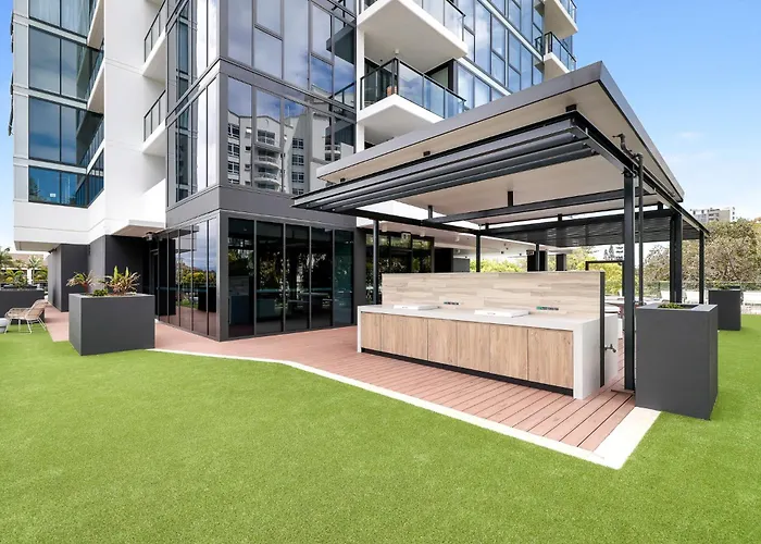 Sandbar Burleigh - Official Gold Coast