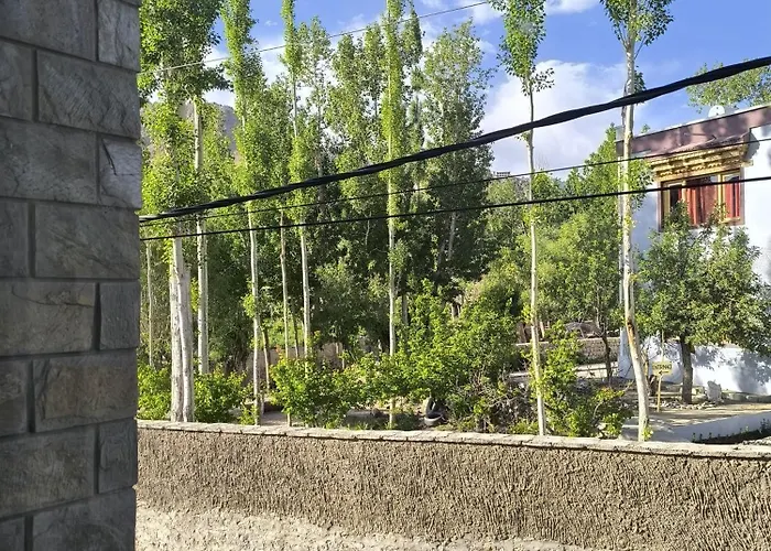 Hidden Leaf Homestay Leh