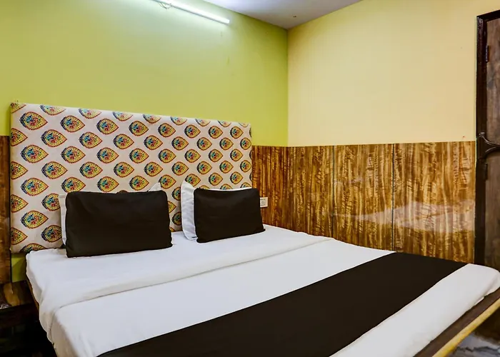 Hotel O Park View Delhi 
