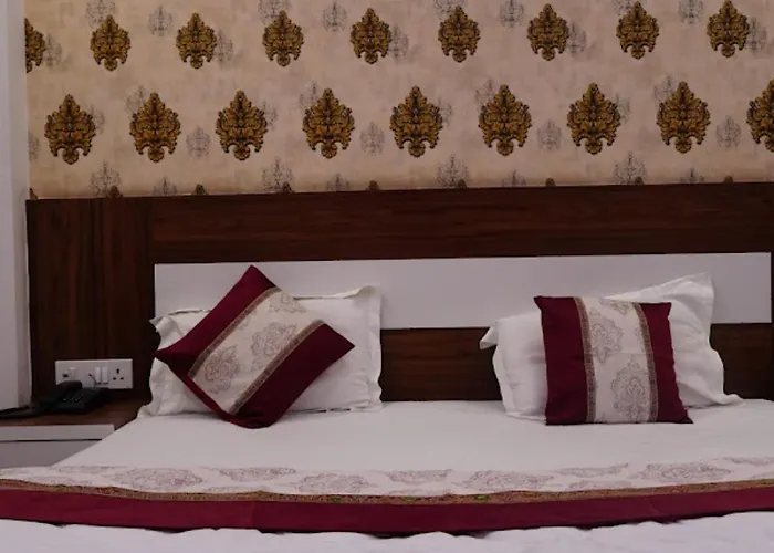 Hotel The Ramay Palace Ayodhya