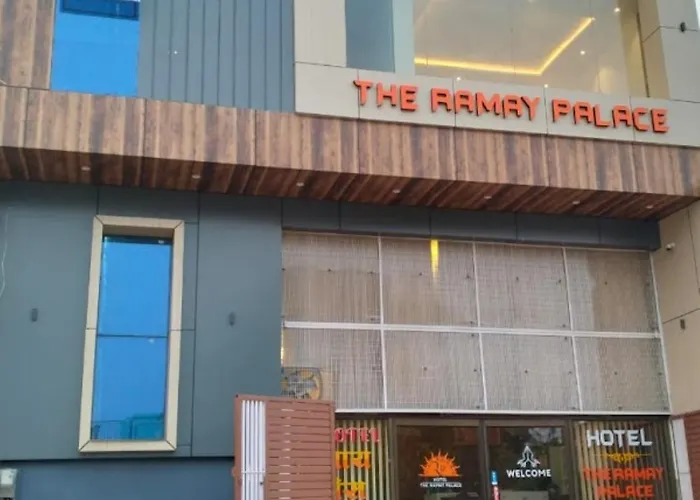 Hotel The Ramay Palace Ayodhya