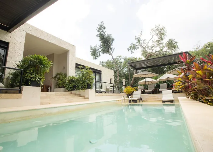 Xaha Villas Suites & Golf Resort Chacalal