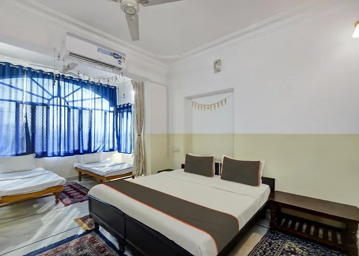 Hotel Girnar Villa Udaipur