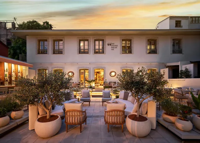Ecole St. Pierre Hotel Istanbul